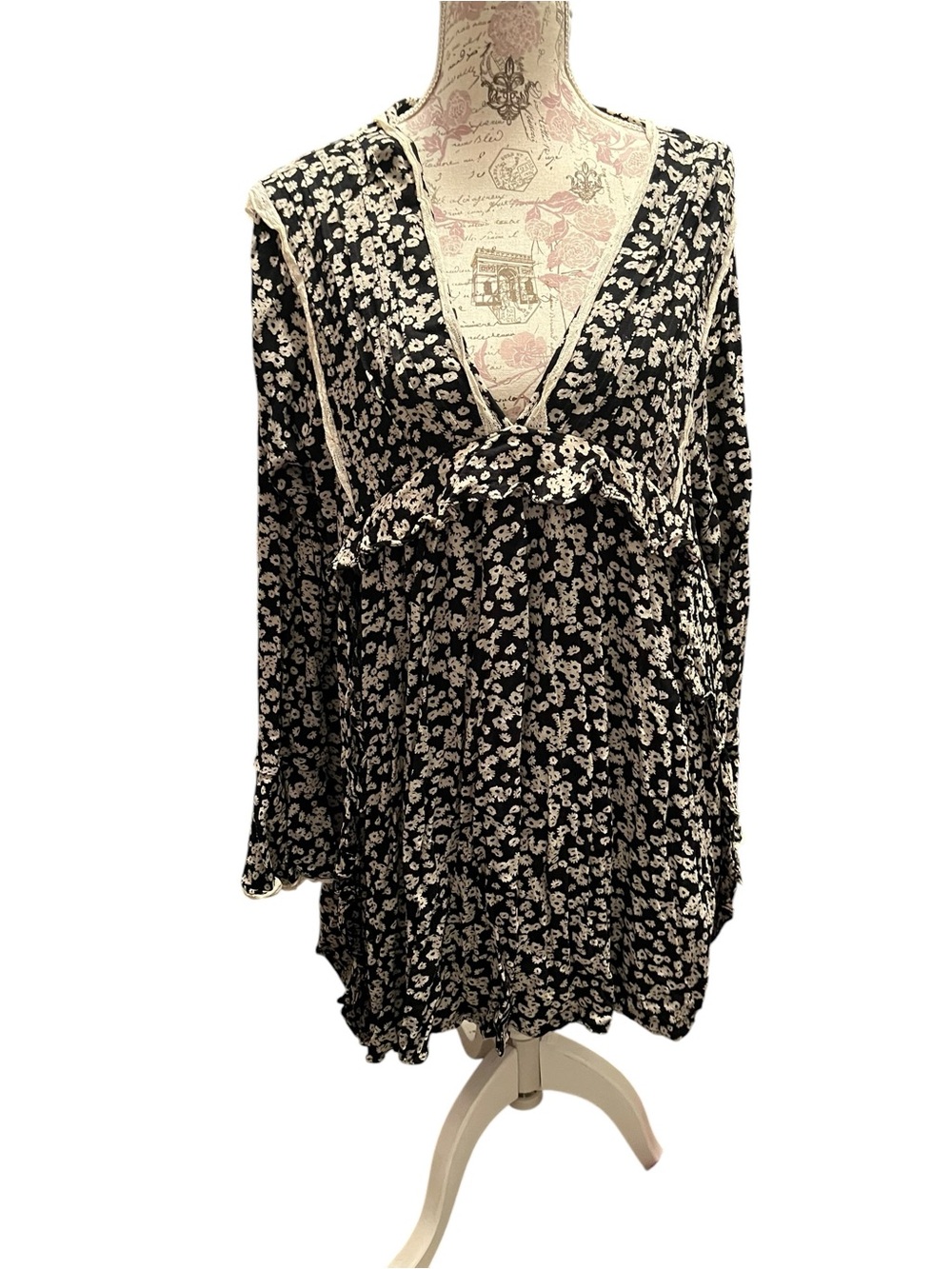 Authentic Free People "Like You Best" floral mini dress